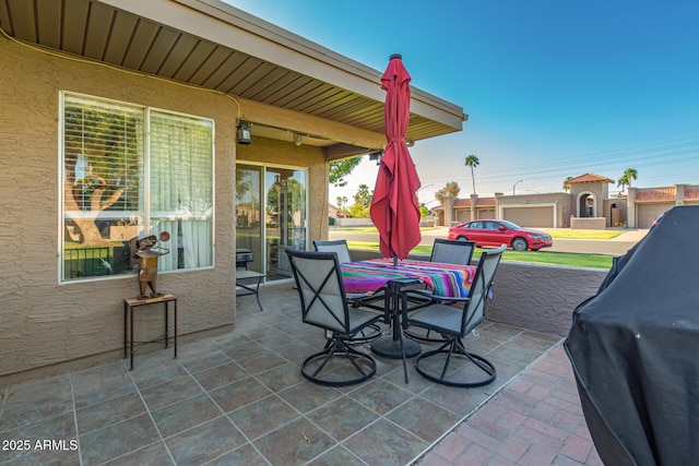 25225 S Glenburn Dr, Sun Lakes, AZ 85248 - view of patio / terrace with outdoor dining area