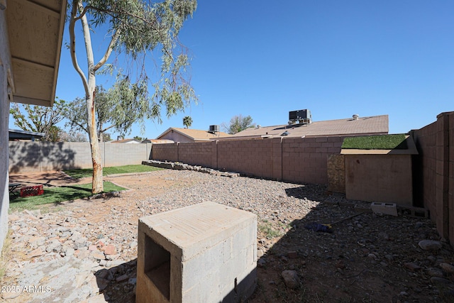 9021 W Mulberry Dr, Phoenix, AZ 85037 - view of yard with a fenced backyard