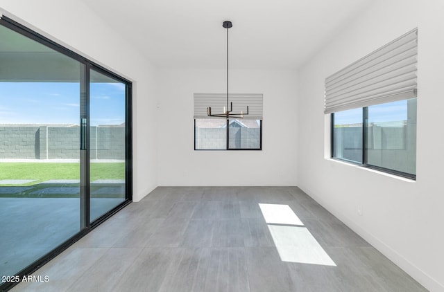 812 E Summerside Rd, Phoenix, AZ 85042 - unfurnished room with a chandelier