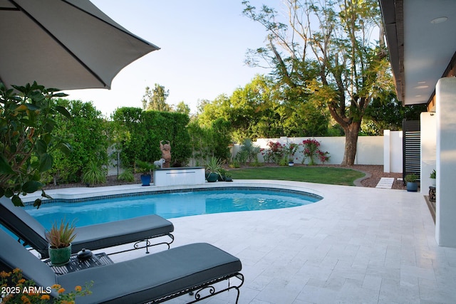 8332 E San Simon Dr, Scottsdale, AZ 85258 - view of pool with a patio, a fenced backyard, and a fenced in pool