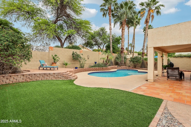 view of pool featuring a patio area