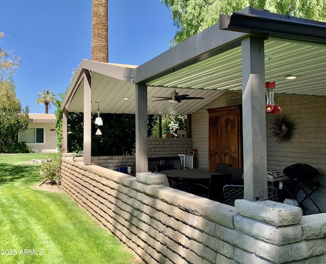 view of patio featuring ceiling fan and outdoor lounge area