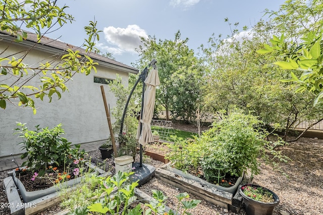 5759 W Saratoga Ct, Florence, AZ 85132 - view of yard featuring a garden