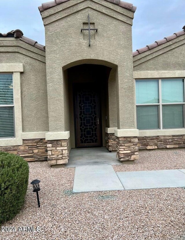 view of entrance to property