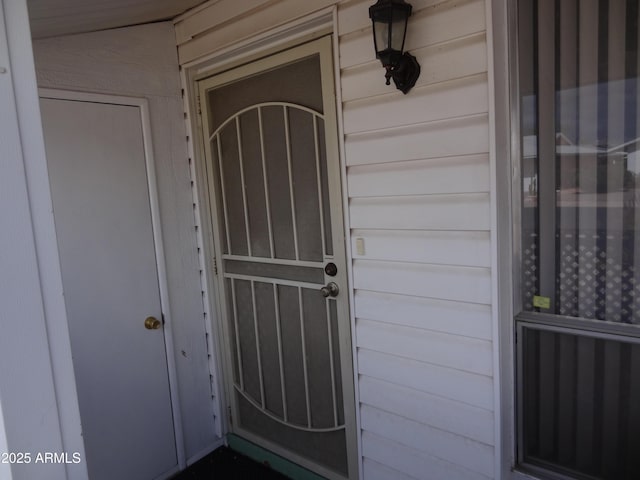 view of property entrance