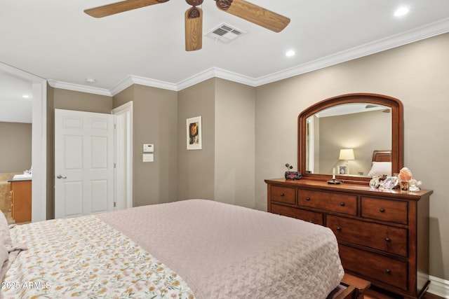 7042 N 13th St, Phoenix, AZ 85020 - bedroom with ornamental molding, a ceiling fan, recessed lighting, and visible vents