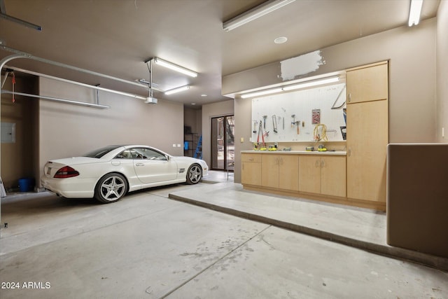 36600 N 50th St, Cave Creek, AZ 85331 - garage featuring electric panel