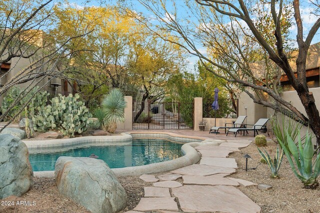 36600 N 50th St, Cave Creek, AZ 85331 - view of pool featuring a patio area