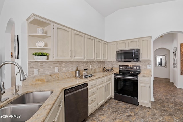 kitchen with a sink, stainless steel microwave, backsplash, dishwashing machine, and range with electric stovetop