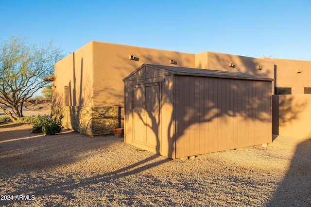 view of outbuilding