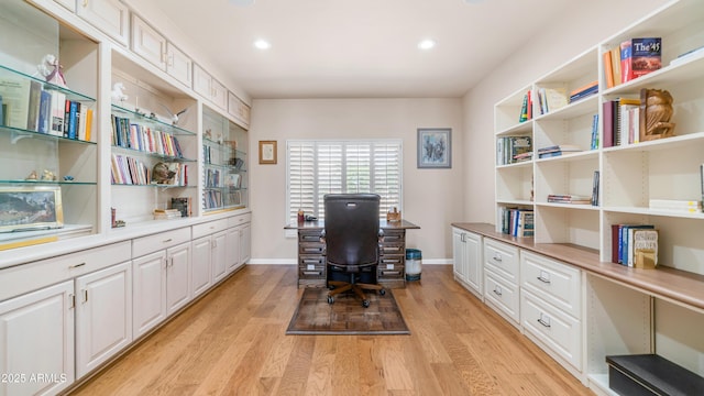 office area featuring light wood-type flooring, baseboards, and recessed lighting