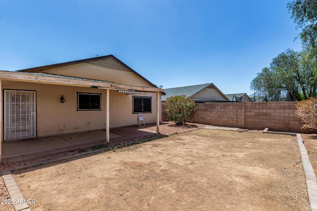 2906 W Irma Ln, Phoenix, AZ 85027 - fenced backyard with a patio