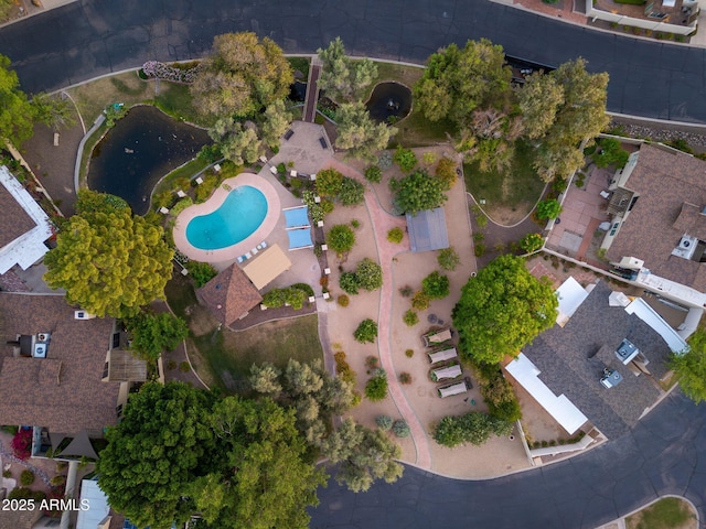 7223 N 14th St, Phoenix, AZ 85020 - aerial view of property and surrounding area with a pool