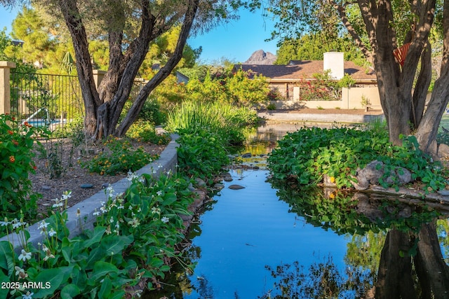 7223 N 14th St, Phoenix, AZ 85020 - view of yard featuring a water view