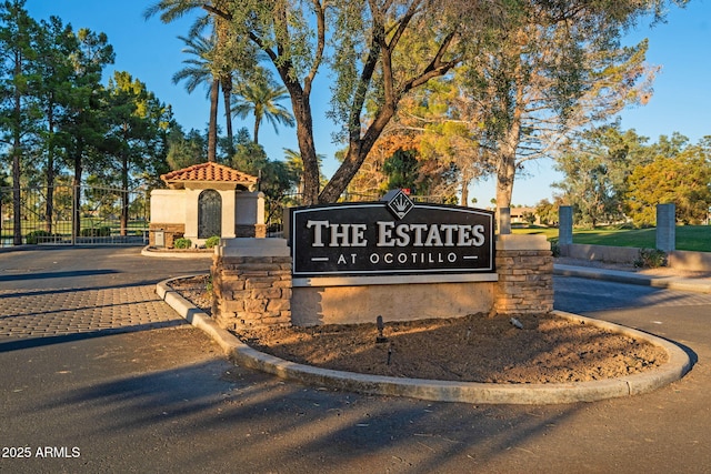 3665 S Jojoba Way, Chandler, AZ 85248 - community / neighborhood sign featuring fence