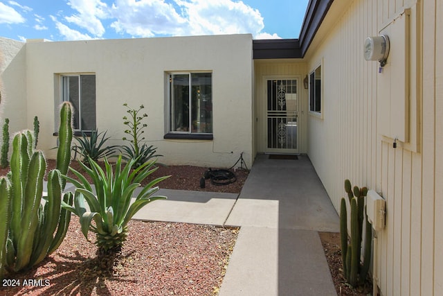 view of entrance to property