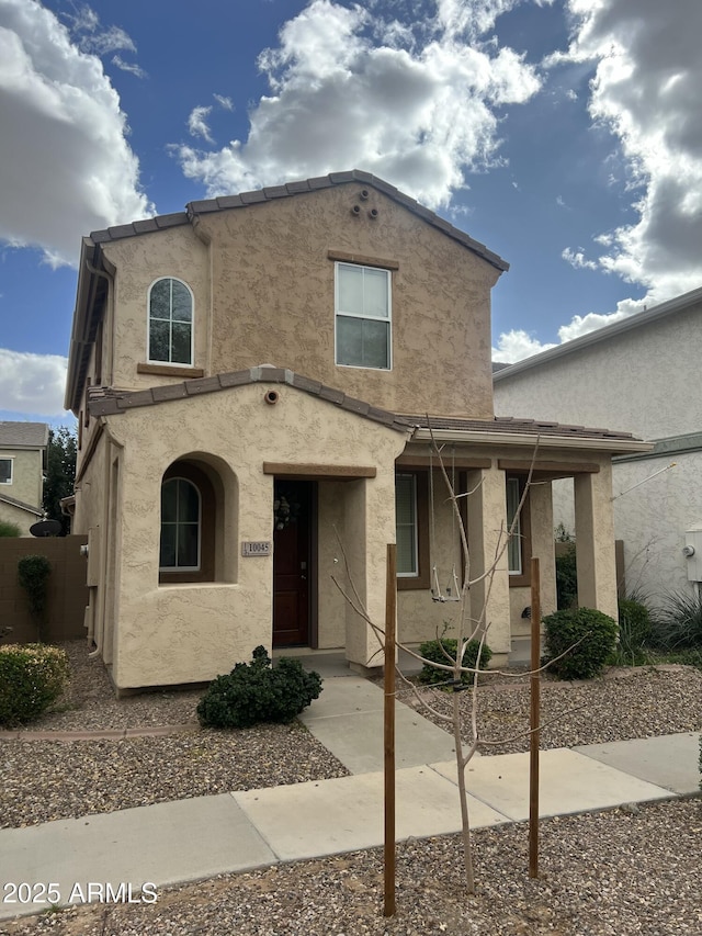 view of front facade with stucco siding