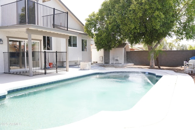 1632 E Saint Charles Ave, Phoenix, AZ 85042 - view of swimming pool featuring a patio area and a fenced backyard