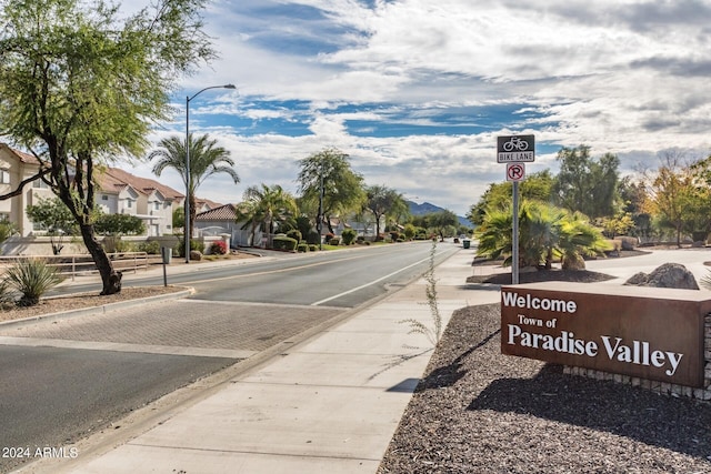 10401 N 52nd St Unit 210, Paradise Valley, AZ 85253 - view of street with curbs, sidewalks, and traffic signs