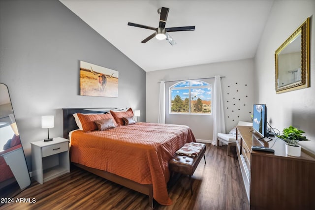 10401 N 52nd St Unit 210, Paradise Valley, AZ 85253 - bedroom featuring lofted ceiling, baseboards, ceiling fan, and dark wood-style flooring