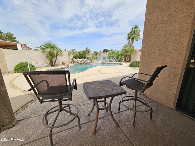 7724 W Topeka Dr W, Glendale, AZ 85308 - fenced backyard featuring a patio