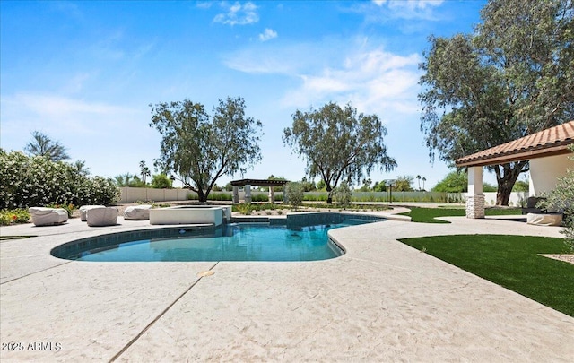 10755 E Cholla Ln, Scottsdale, AZ 85259 - view of swimming pool featuring a patio area, a gazebo, a pool with connected hot tub, and fence
