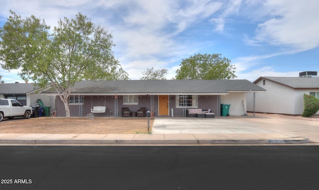 512 N Ironwood, Mesa, AZ 85201 - single story home with concrete driveway