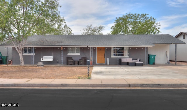 512 N Ironwood, Mesa, AZ 85201 - single story home featuring outdoor lounge area and a shingled roof