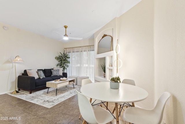 10401 N Saguaro Blvd Unit 224, Fountain Hills, AZ 85268 - dining area with ceiling fan