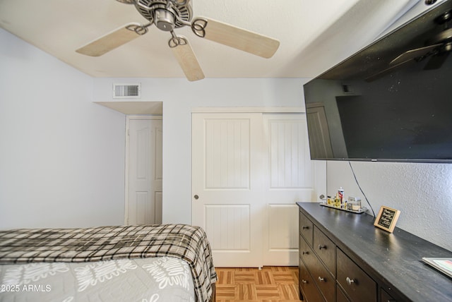 4112 E Maldonado Dr, Phoenix, AZ 85042 - bedroom with a closet, ceiling fan, and visible vents