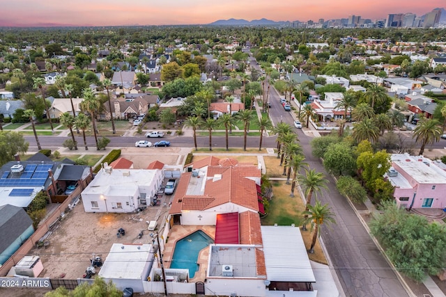 view of aerial view at dusk