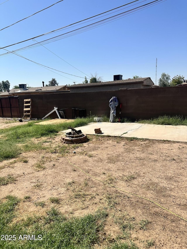 3211 W Campbell Ave, Phoenix, AZ 85017 - view of yard featuring a fire pit