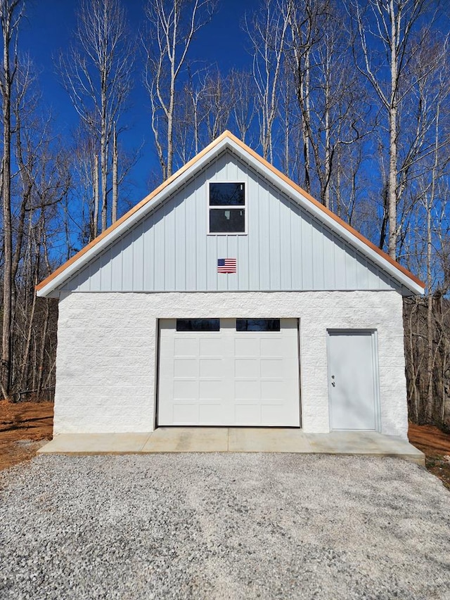 view of detached garage