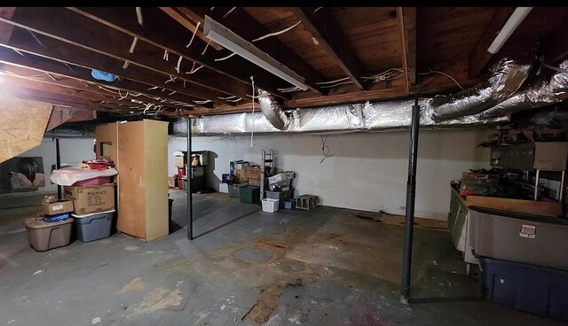 view of unfinished basement