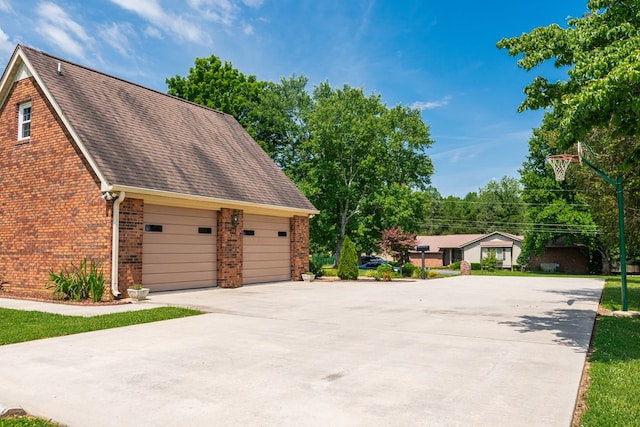 view of detached garage