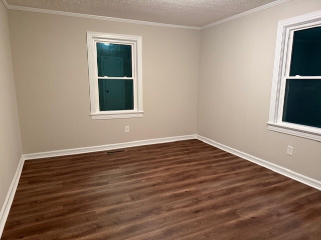 218 Roosevelt Rd, Mcminnville, TN 37110 - photo 13