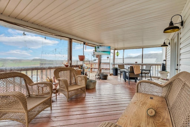 view of sunroom / solarium