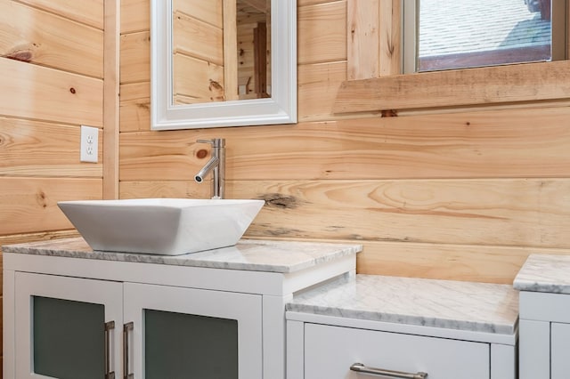 106 Raccoon Ln, Jamestown, TN 38556 - bathroom featuring vanity