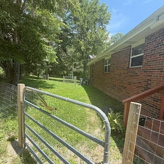 5740 S York Hwy, Clarkrange, TN 38553 - view of yard