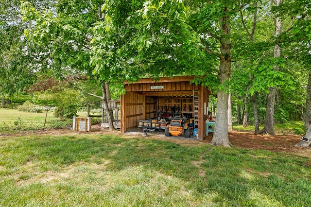 8275 Medlin Rd, Baxter, TN 38544 - view of pole building featuring a lawn