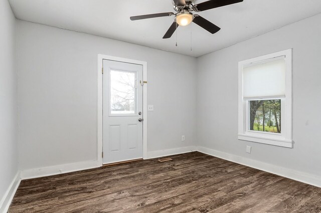 555 Hayes St, Smithville, TN 37166 - photo 17