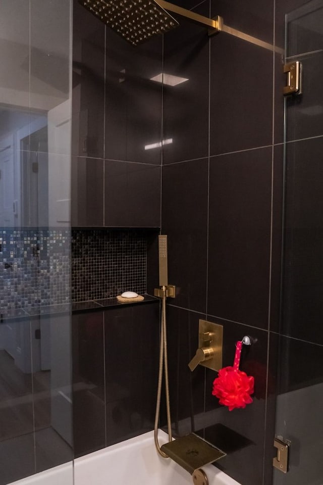 5414 Doubleview Cir, Baxter, TN 38544 - full bathroom with a stall shower