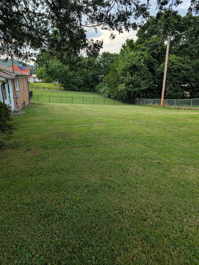 400 Miller St, Livingston, TN 38570 - photo 18
