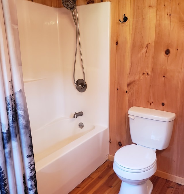 349 Treva Ln, Monterey, TN 38574 - full bathroom with wood finished floors and shower / bathtub combination
