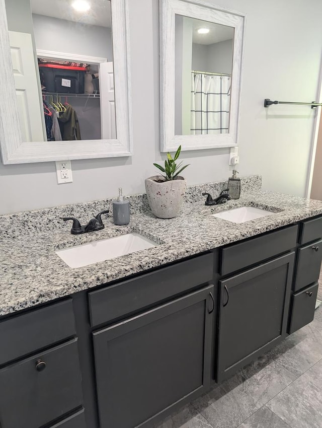 3569 Dry Mill Creek Rd, Hilham, TN 38568 - full bath featuring double vanity and a walk in closet