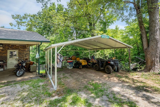 811 Greenfield Dr, Livingston, TN 38570 - photo 3