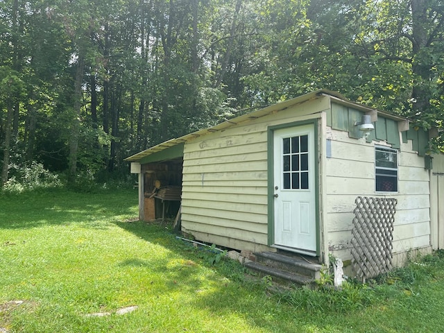 239 Doc Huling Rd, Robbins, TN 37852 - view of outdoor structure featuring entry steps