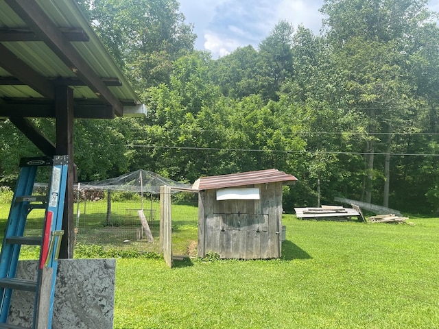 239 Doc Huling Rd, Robbins, TN 37852 - view of grassy yard featuring an outdoor structure