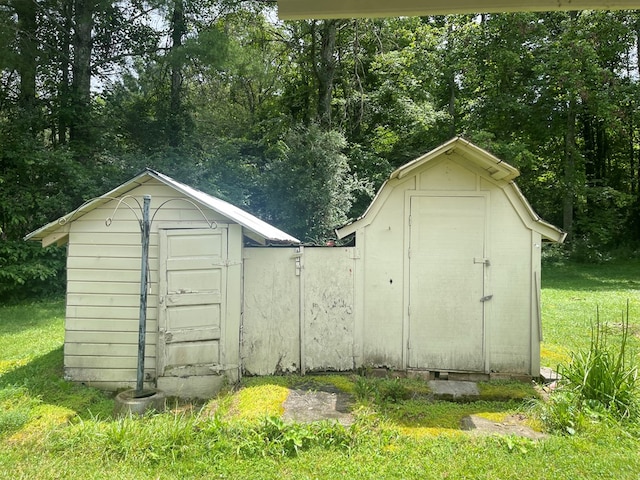 239 Doc Huling Rd, Robbins, TN 37852 - view of shed