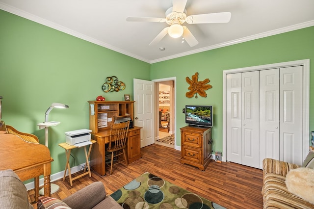 169 Prosperity Dr, Baxter, TN 38544 - office with crown molding, a ceiling fan, baseboards, and wood finished floors